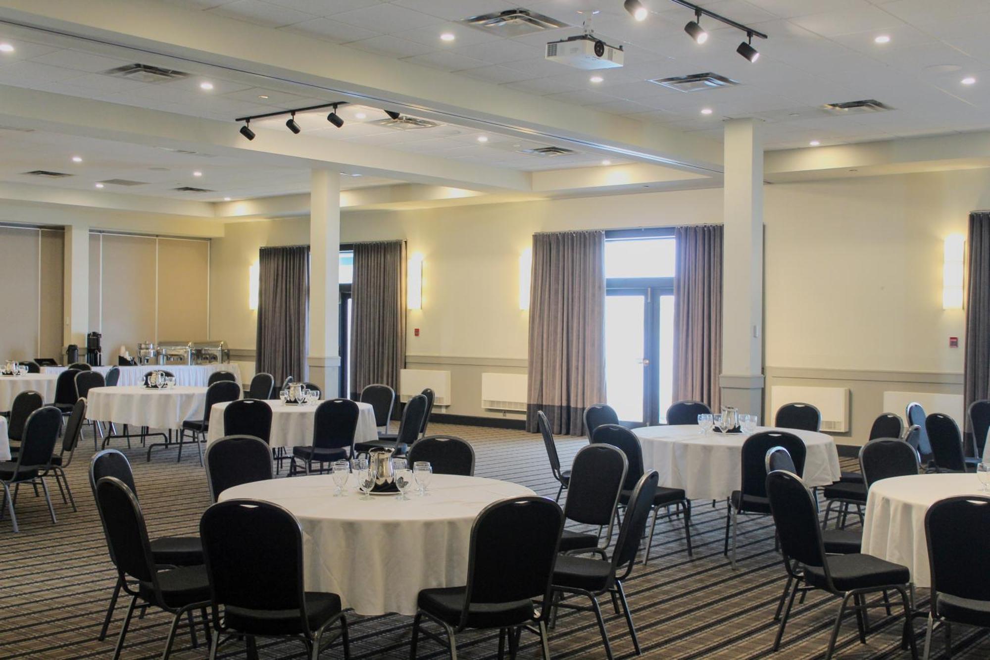Rodd Miramichi Hotell Eksteriør bilde