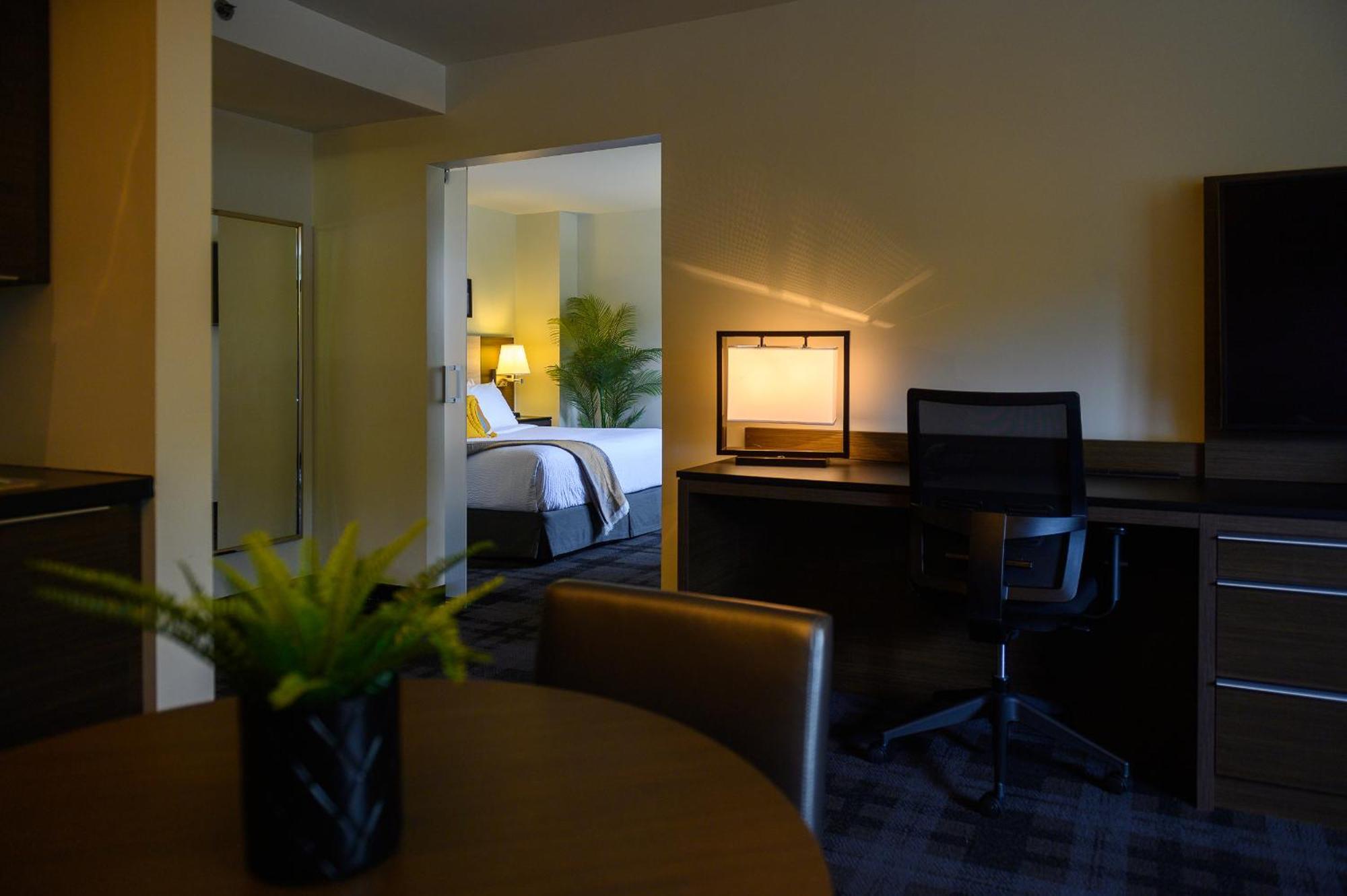 Rodd Miramichi Hotell Eksteriør bilde